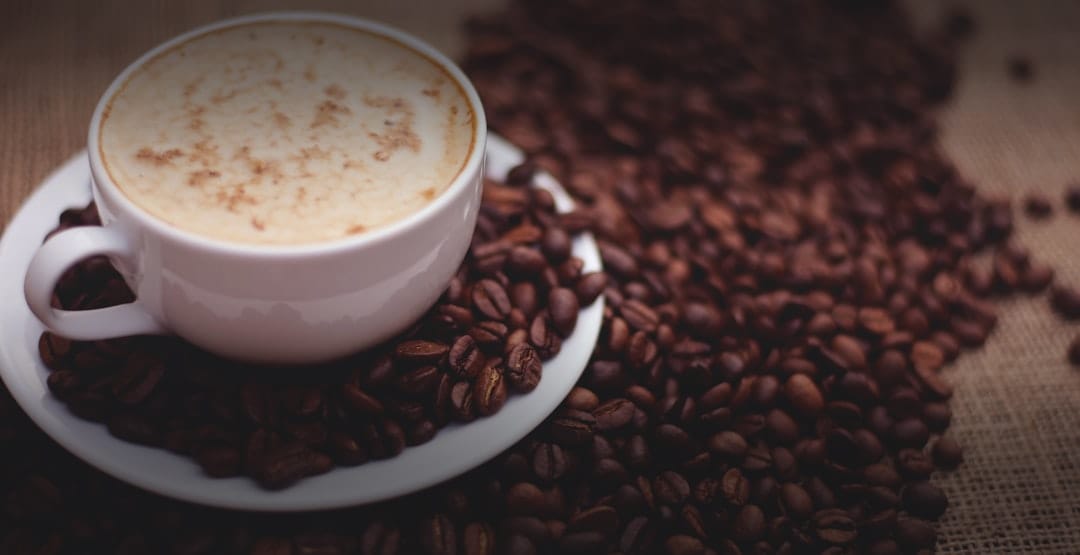 Kaffe på fat igen illustration